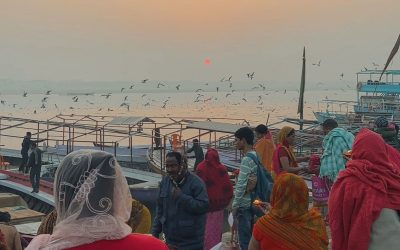 varanasi: perché dovresti visitare la città più spirituale dell’india